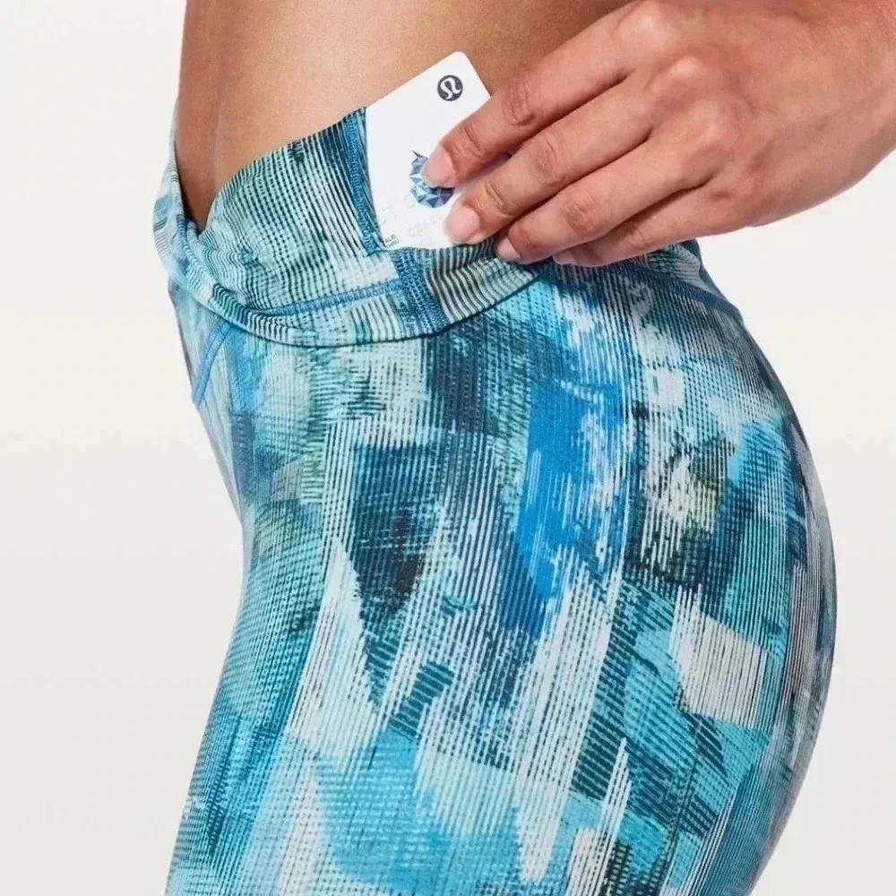 Lululemon Wunder Under Crop (Hi-Rise) 21